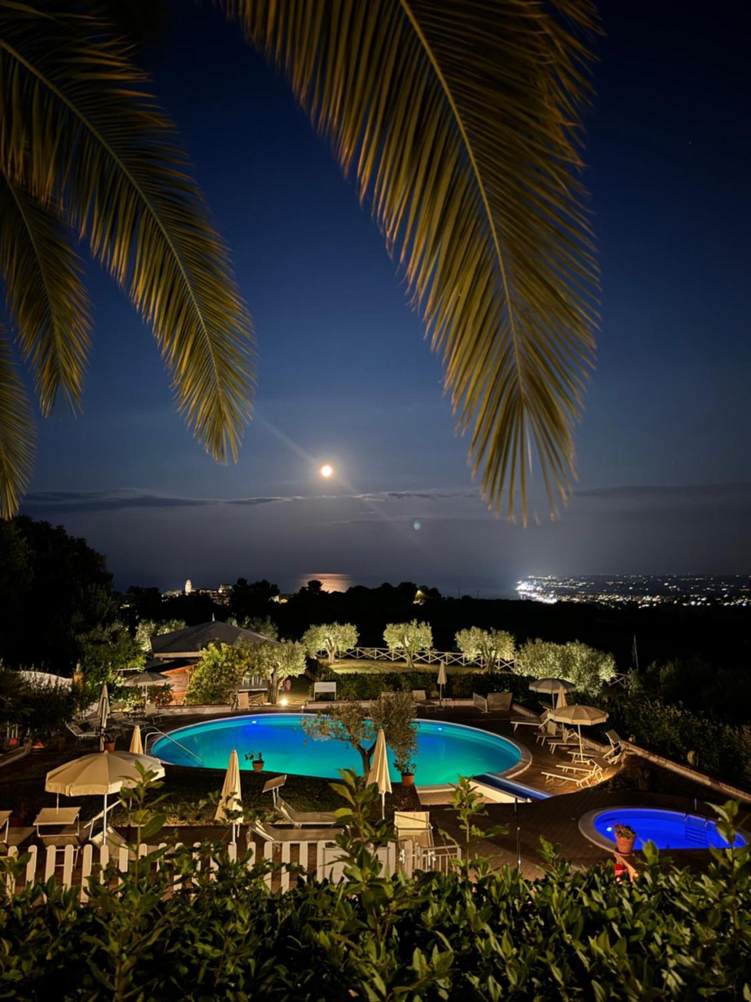 Hotel Le Cave Sirolo Luaran gambar