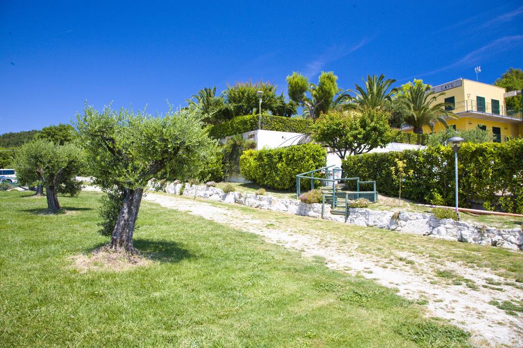 Hotel Le Cave Sirolo Luaran gambar