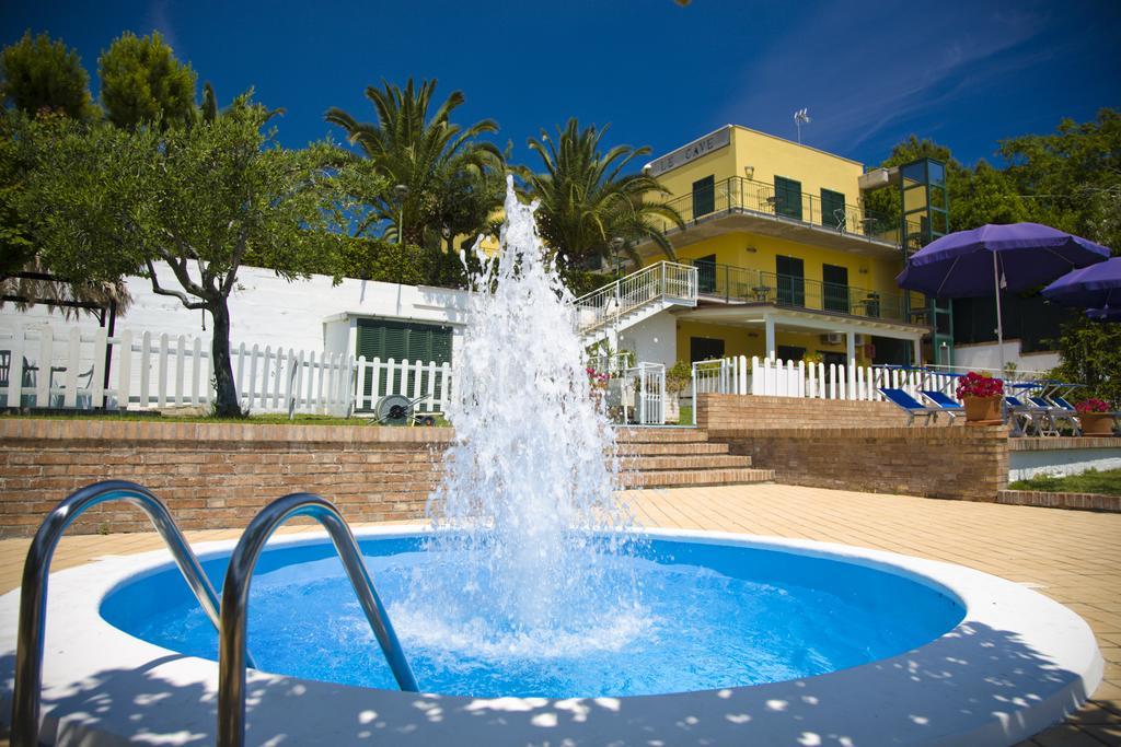 Hotel Le Cave Sirolo Luaran gambar